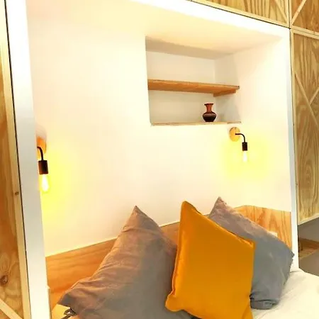 Acogedor Loft Cerca A Estacion Tren_ Calamocha_B Apartment Valencia Exterior photo
